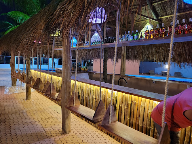 Bamboo lounge